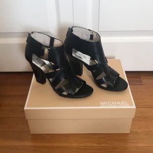 Michael Kors Guiliana Black Leather Gold Hardware Details Sandals- worn once!